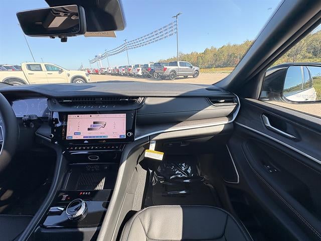 2027 Jeep Grand Cherokee Limited Reserve