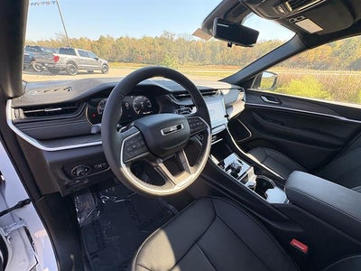 2027 Jeep Grand Cherokee Limited Reserve