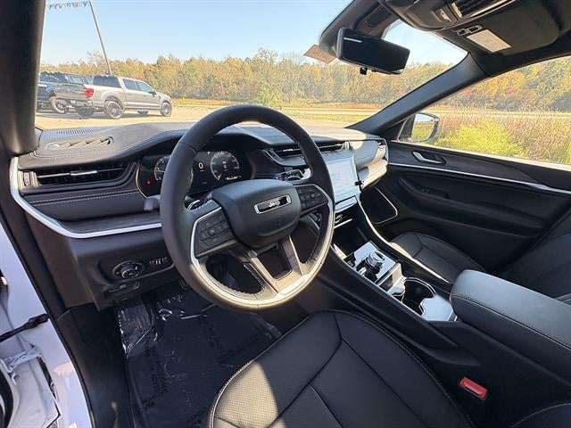 2027 Jeep Grand Cherokee Limited Reserve