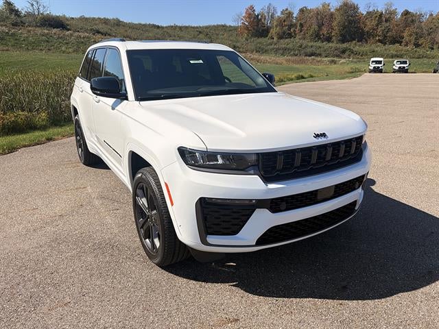 2027 Jeep Grand Cherokee Limited Reserve
