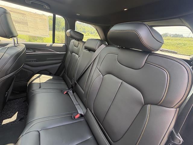 2026 Jeep Grand Cherokee 85th Anniversay Edition 4x4