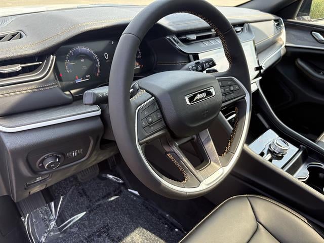2026 Jeep Grand Cherokee 85th Anniversay Edition 4x4