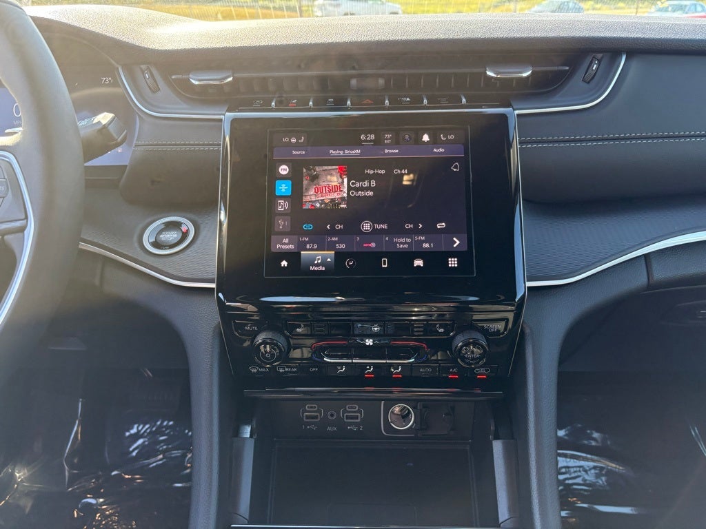 2025 Jeep Grand Cherokee L Altitude