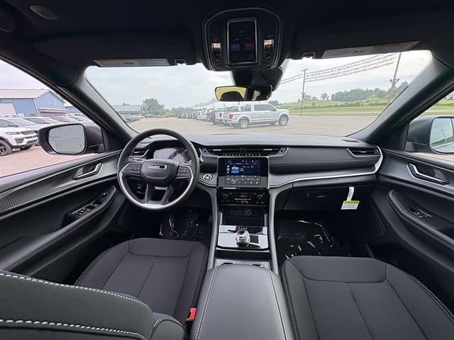 2026 Jeep Grand Cherokee L Altitude 4x4