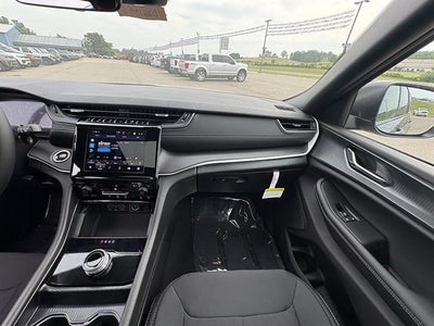 2026 Jeep Grand Cherokee L Altitude 4x4