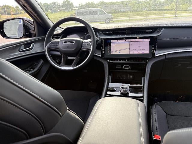 2026 Jeep Grand Cherokee L Altitude 4x4