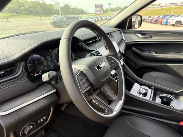 2026 Jeep Grand Cherokee L Altitude 4x4