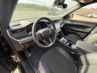 2026 Jeep Grand Cherokee L Altitude 4x4