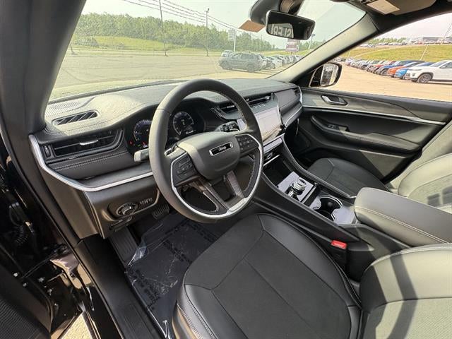 2026 Jeep Grand Cherokee L Altitude 4x4