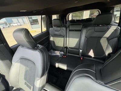2026 Jeep Grand Cherokee L Altitude 4x4
