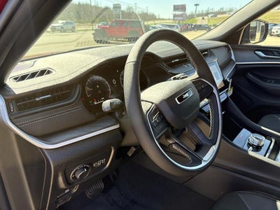 2026 Jeep Grand Cherokee L Altitude 4x4