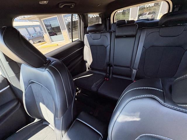 2026 Jeep Grand Cherokee L Altitude 4x4
