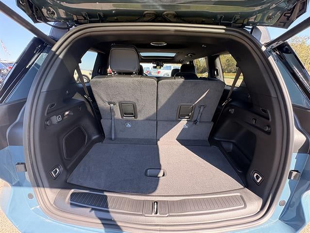 2027 Jeep Grand Cherokee L Limited Reserve
