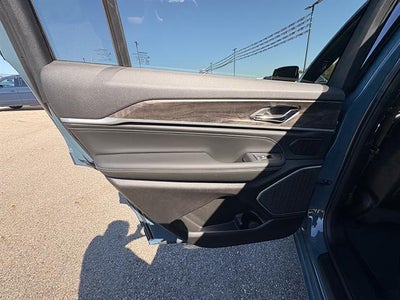 2027 Jeep Grand Cherokee L Limited Reserve