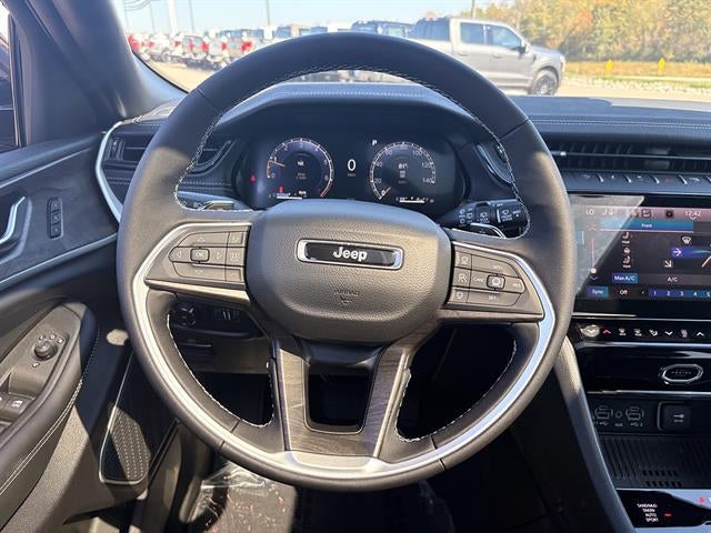 2027 Jeep Grand Cherokee L Limited Reserve