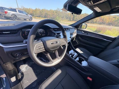 2027 Jeep Grand Cherokee L Limited Reserve