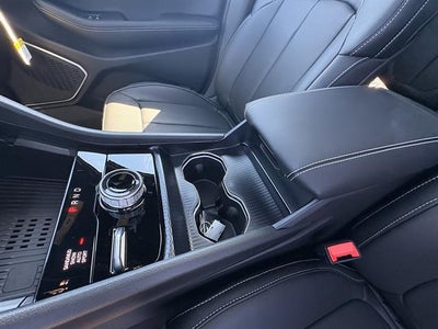 2027 Jeep Grand Cherokee L Limited Reserve