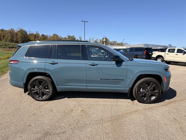 2027 Jeep Grand Cherokee L Limited Reserve
