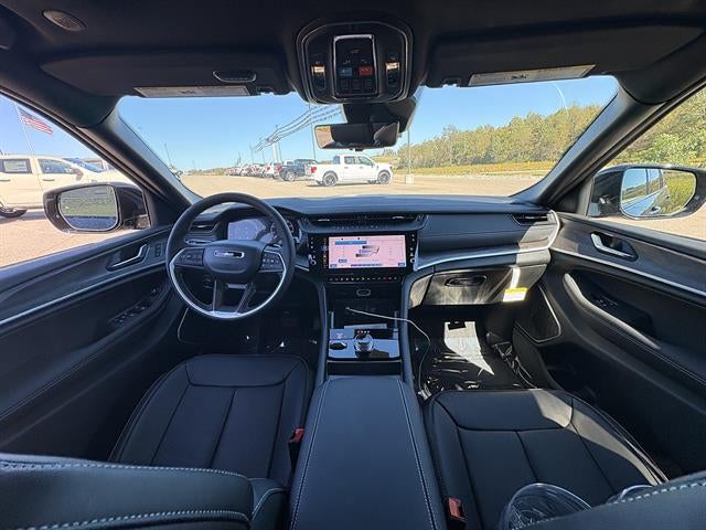 2027 Jeep Grand Cherokee L Limited Reserve