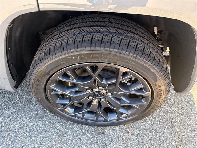 2027 Jeep Grand Cherokee L Summit
