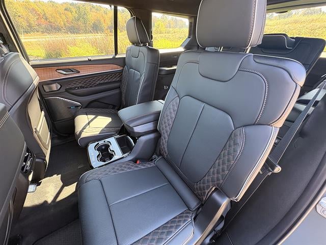 2027 Jeep Grand Cherokee L Summit
