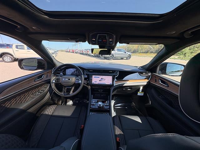 2027 Jeep Grand Cherokee L Summit