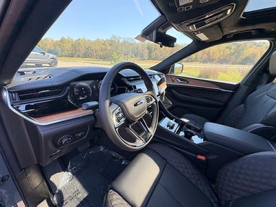 2027 Jeep Grand Cherokee L Summit