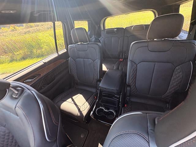 2027 Jeep Grand Cherokee L Summit