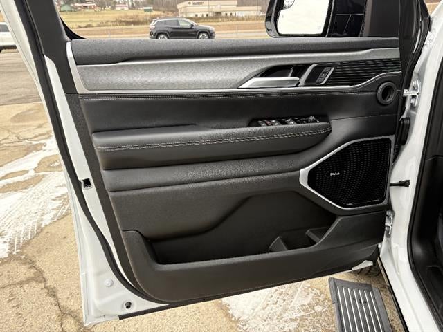 2026 Jeep Grand Wagoneer L Limited Altitude 4x4