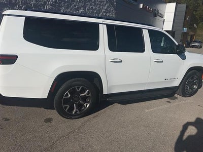 2024 Jeep Wagoneer L Series III 4x4