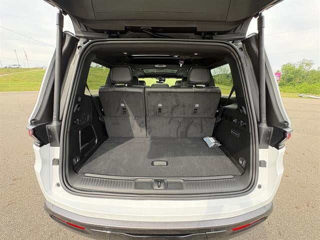 2026 Jeep Grand Wagoneer 4x4