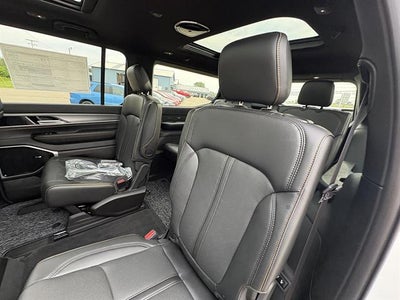 2026 Jeep Grand Wagoneer 4x4