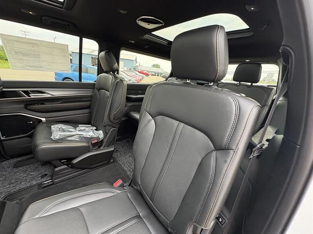 2026 Jeep Grand Wagoneer 4x4