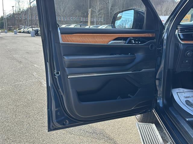 2023 Jeep Grand Wagoneer Series III 4x4