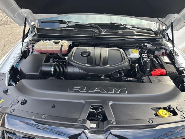 2025 RAM 1500 Big Horn 4x4 Crew Cab 5'7" Box