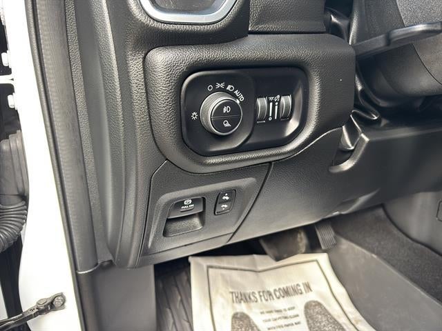 2025 RAM 1500 Big Horn 4x4 Crew Cab 5'7" Box