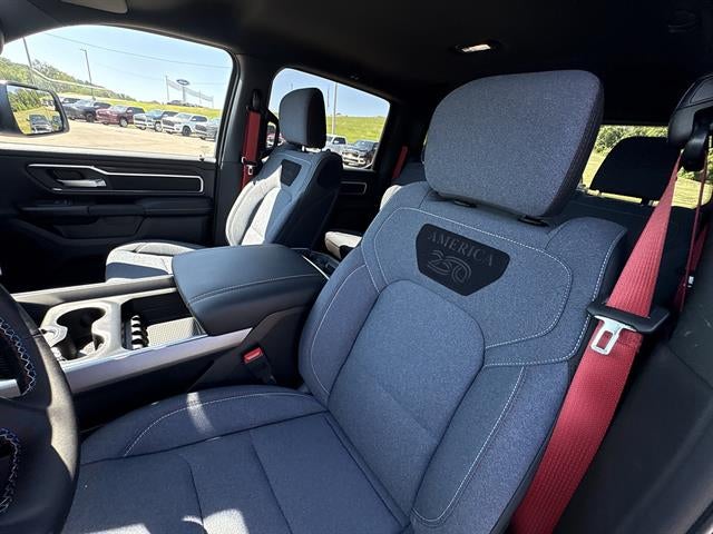 2026 RAM 1500 Big Horn Crew Cab 4x4 5'7" Box