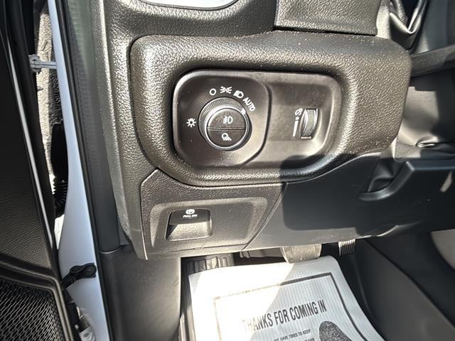 2026 RAM 1500 Big Horn 4x4 Crew Cab 5'7" Box