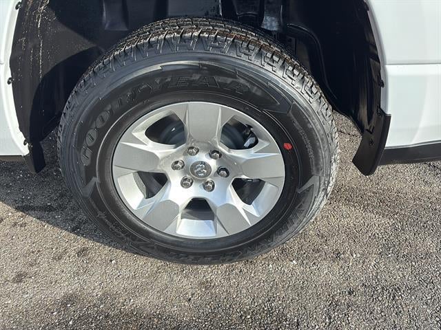 2026 RAM 1500 Big Horn 4x4 Crew Cab 5'7" Box