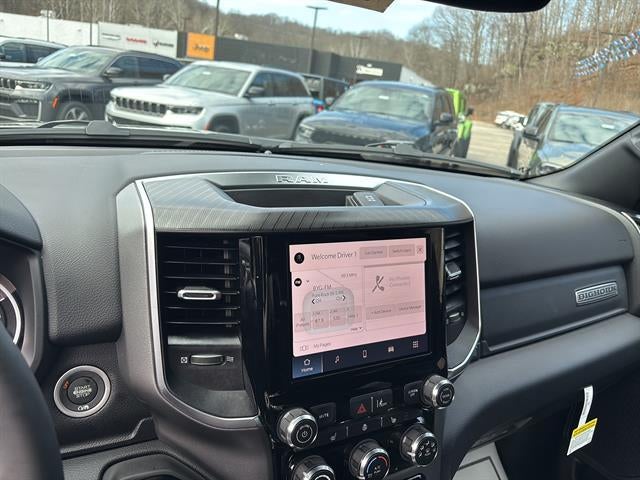 2026 RAM 1500 Big Horn 4x4 Crew Cab 5'7" Box