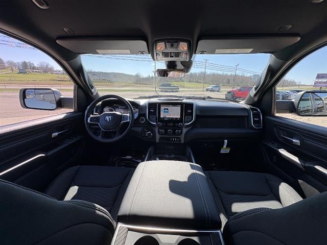 2026 RAM 1500 Express Crew Cab 4x4 5'7" Box