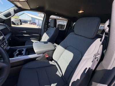 2026 RAM 1500 Express Crew Cab 4x4 5'7" Box