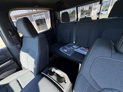 2026 RAM 1500 Express Crew Cab 4x4 5'7" Box