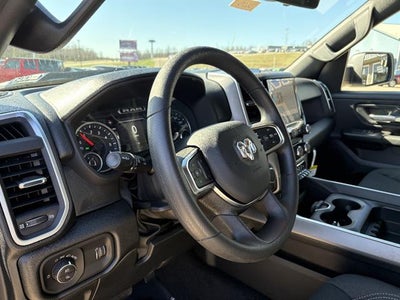 2026 RAM 1500 Express Crew Cab 4x4 5'7" Box
