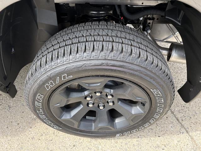 2026 RAM 1500 Express Crew Cab 4x4 5'7" Box