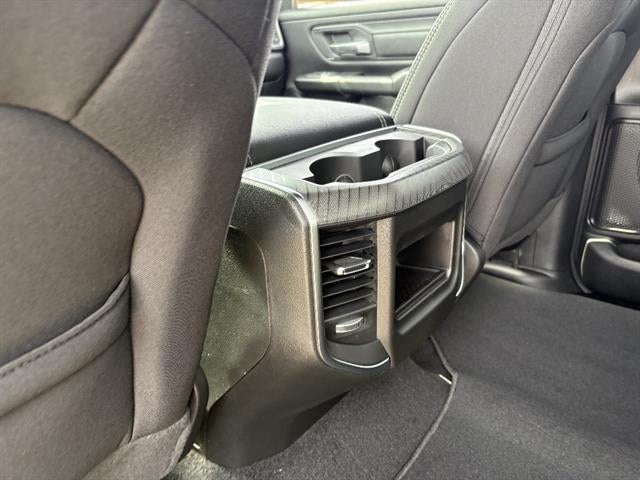 2026 RAM 1500 Express Crew Cab 4x4 5'7" Box