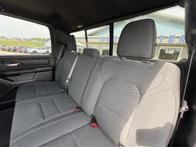 2026 RAM 1500 Express Crew Cab 4x4 5'7" Box