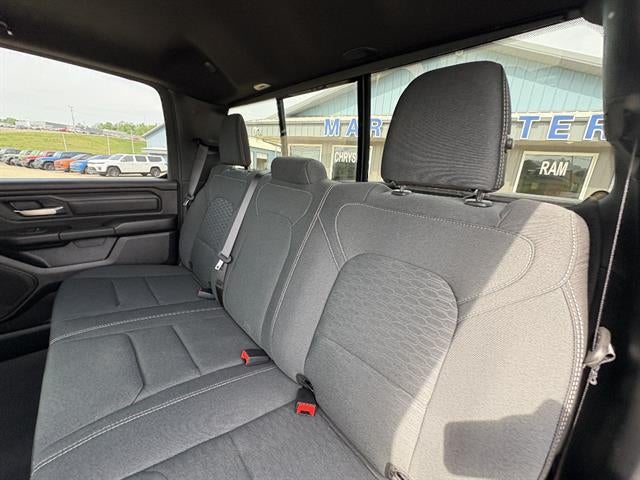 2026 RAM 1500 Express Crew Cab 4x4 5'7" Box