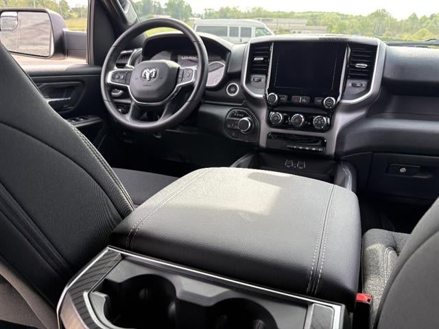 2026 RAM 1500 Express Crew Cab 4x4 5'7" Box