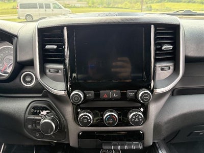 2026 RAM 1500 Express Crew Cab 4x4 5'7" Box